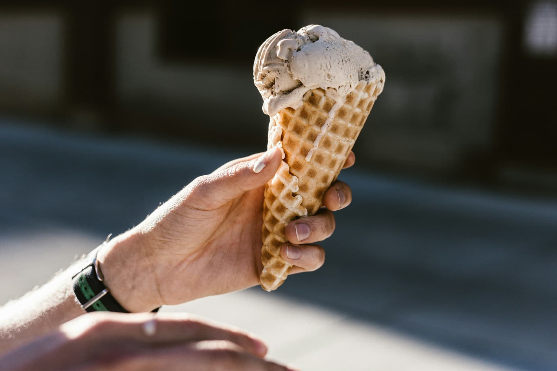 Guide to Booking Ice Cream Catering for Backyard Birthdays